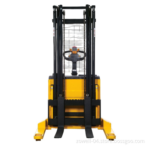 Electric Straddle Stacker XEK1545 (1.5 ton 4.5m)
